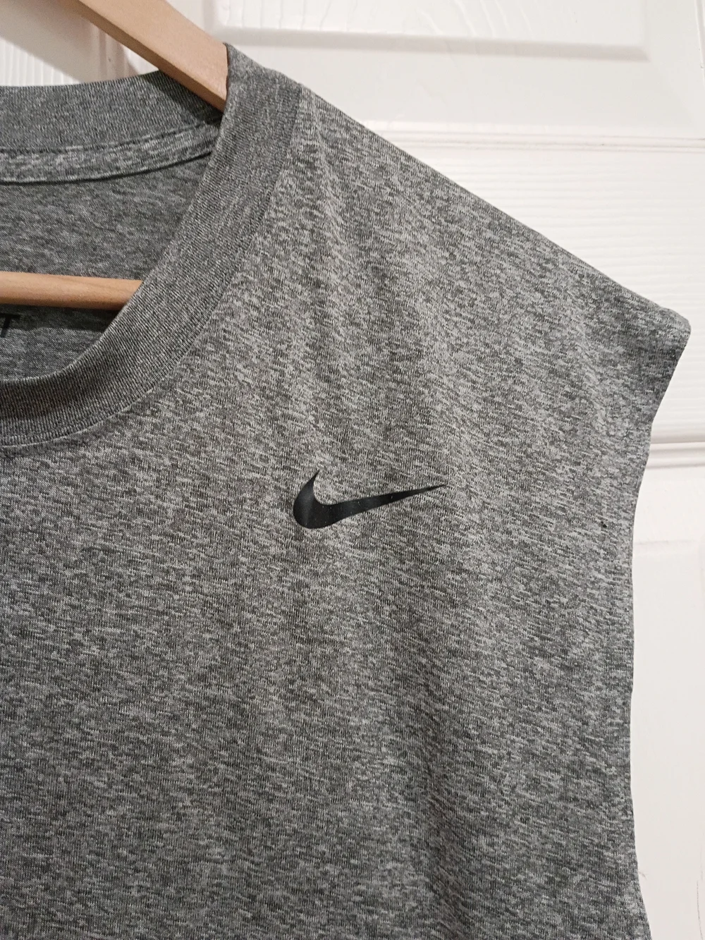 Nike men gray